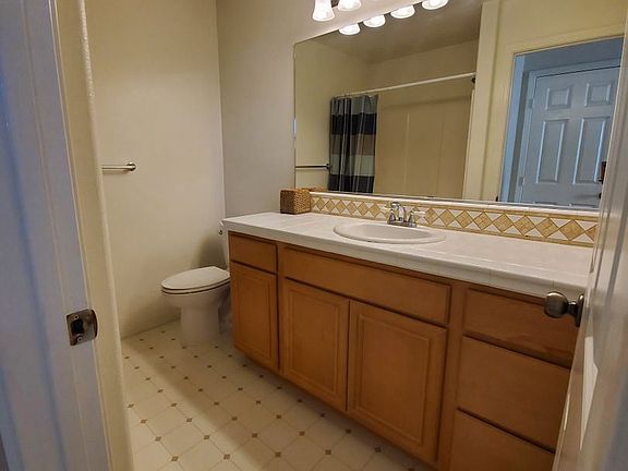 3rd image of 1768 Singletree Ct
