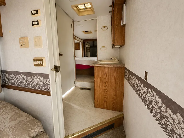 613 N Eye St #35 — Photo 4