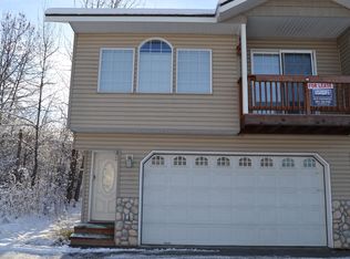 11713 Dawn St #4, Eagle River, AK 99577