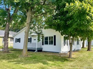 908 W Kirkham St, Litchfield, IL
