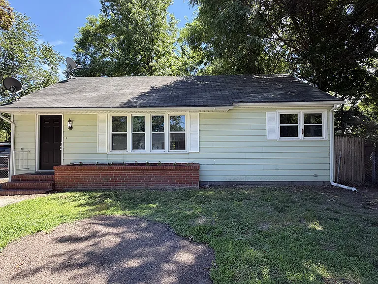 1108 Brittingham St — Photo 1