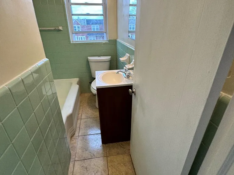 7972 Forrest Ave #2 — Photo 21