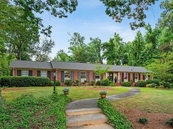 2701 Woodridge Dr, Anderson, SC 29621