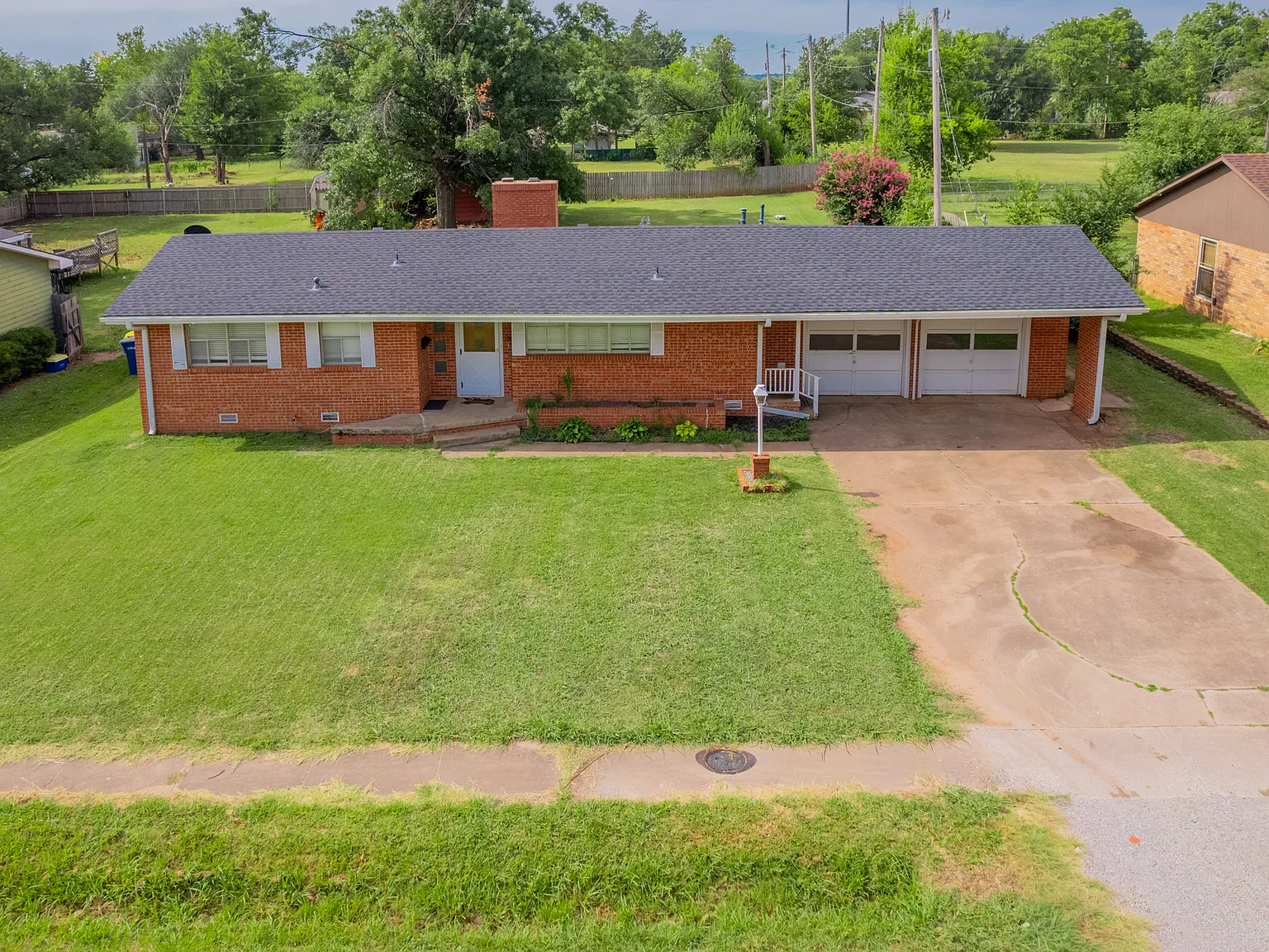 3 bed, 1094 sqft, $1,500 — Photo 1