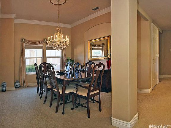3rd image of 15125 De La Pena Cir