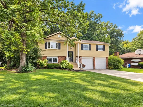 9900 Pebble Beach Cv, Aurora, OH 44202