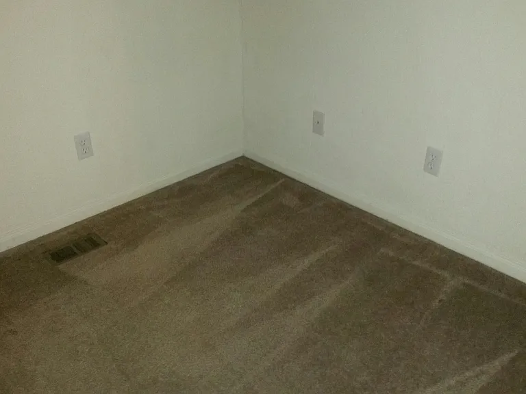 3204 Hereford Ln — Photo 6