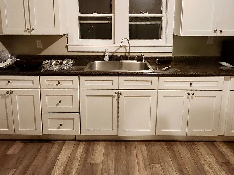 19-21 Bartlett Ave — Photo 1