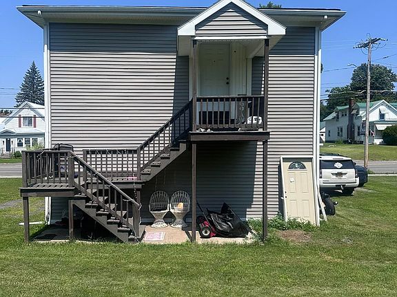 2nd image of 27 1/2 W Main St