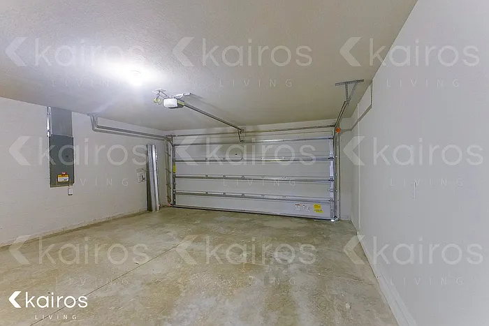 1247 Huntington St — Photo 16