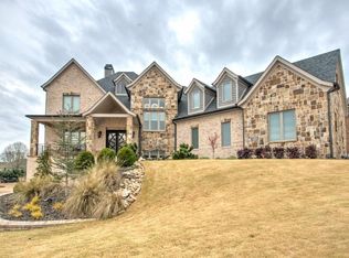 2038 Skybrooke Ct, Hoschton, GA 30548