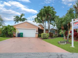 14770 SW 43rd Way, Miami, FL 33185
