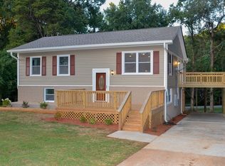 9004 Singingpine Rd, Charlotte, NC 28214