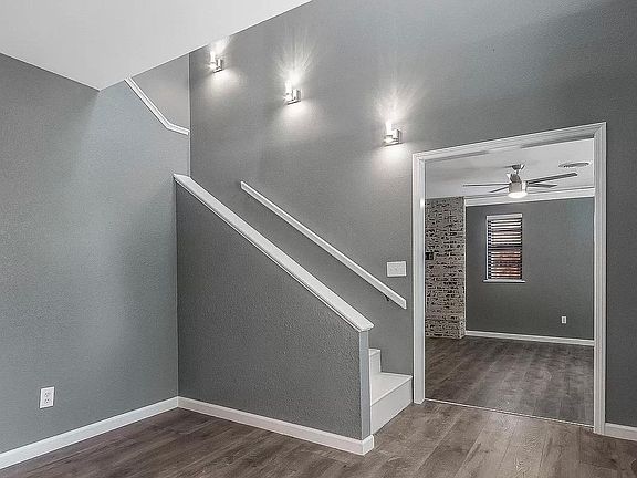5th image of 5814 Radiant Ln