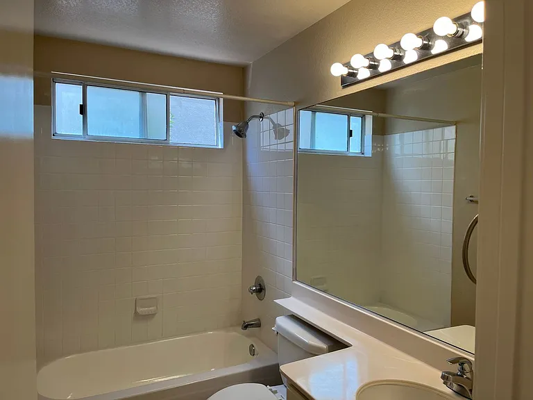 43097 Corte Cabrera — Photo 11