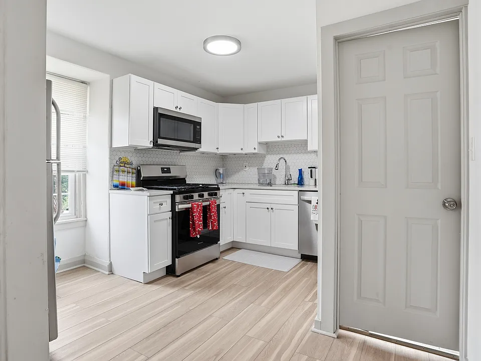 100 Potter St #6