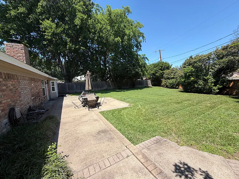 5608 Jamaica Cir — Photo 23