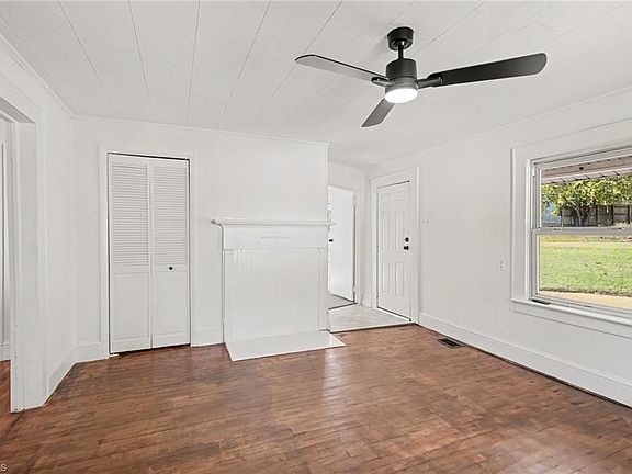 4th image of 175 Watt St