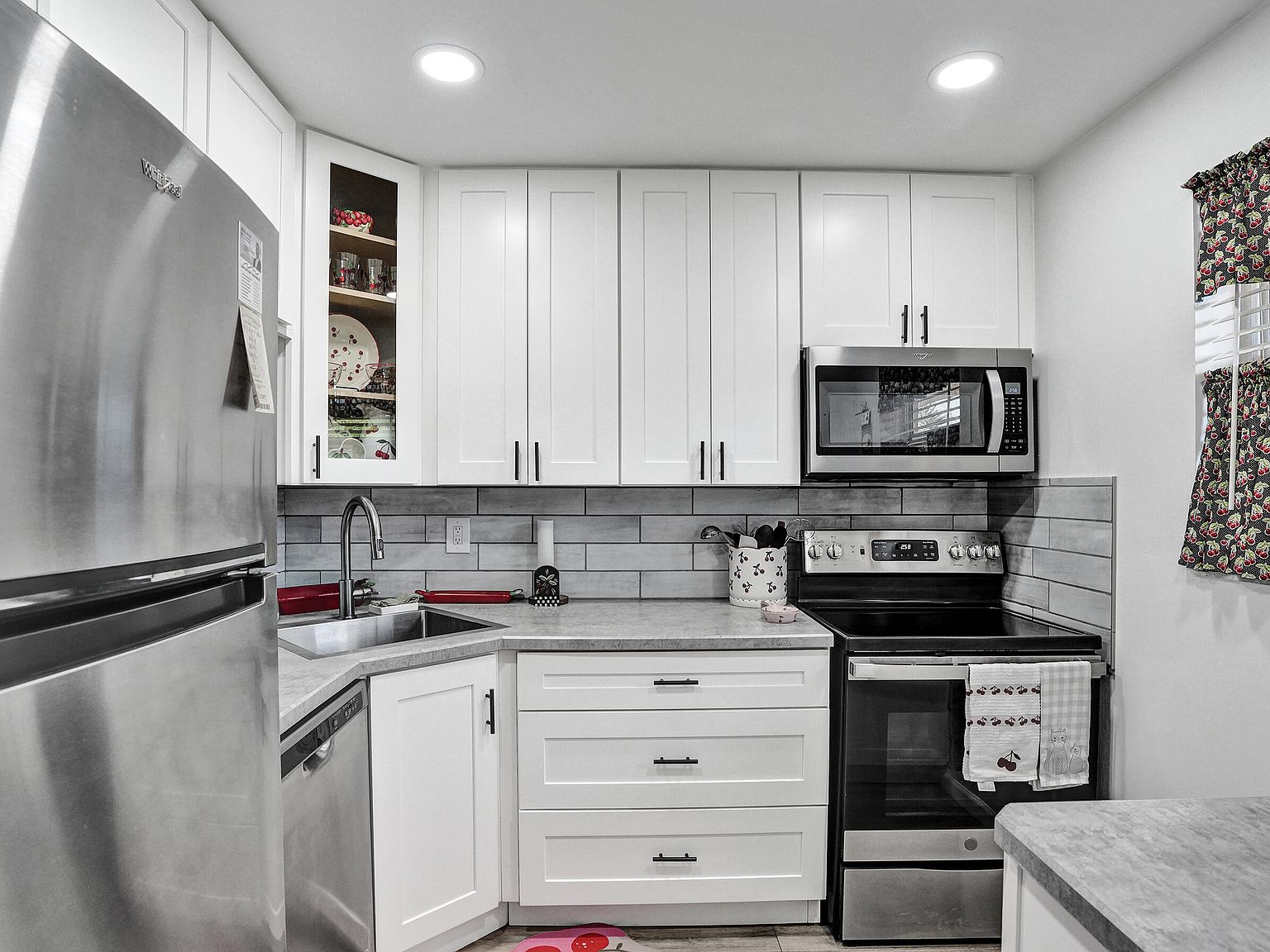 8390 Lagos De Campo Boulevard #301