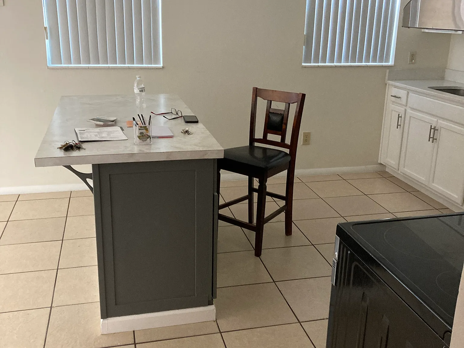 3 bed, 1116 sqft, $2,300 — Photo 3