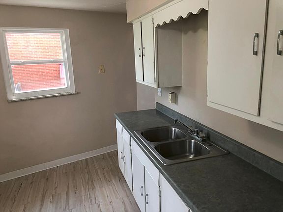 3rd image of 505 Pennsylvania Ave #2