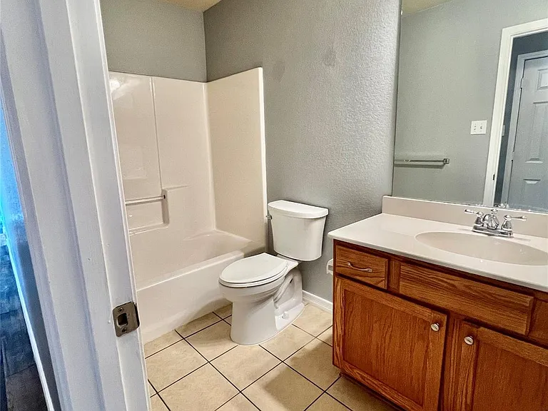 1728 Red Oak Ct — Photo 20