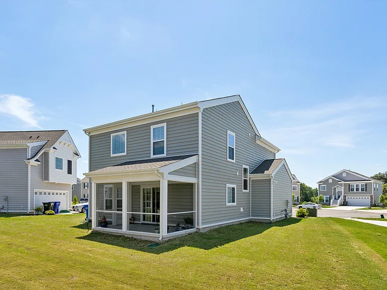 129 Corcoran Ln — Photo 43