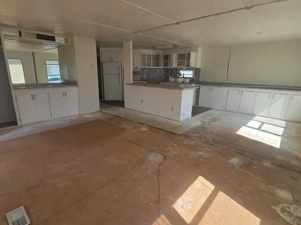 801 Schipper St #25, Arvin, CA 93203