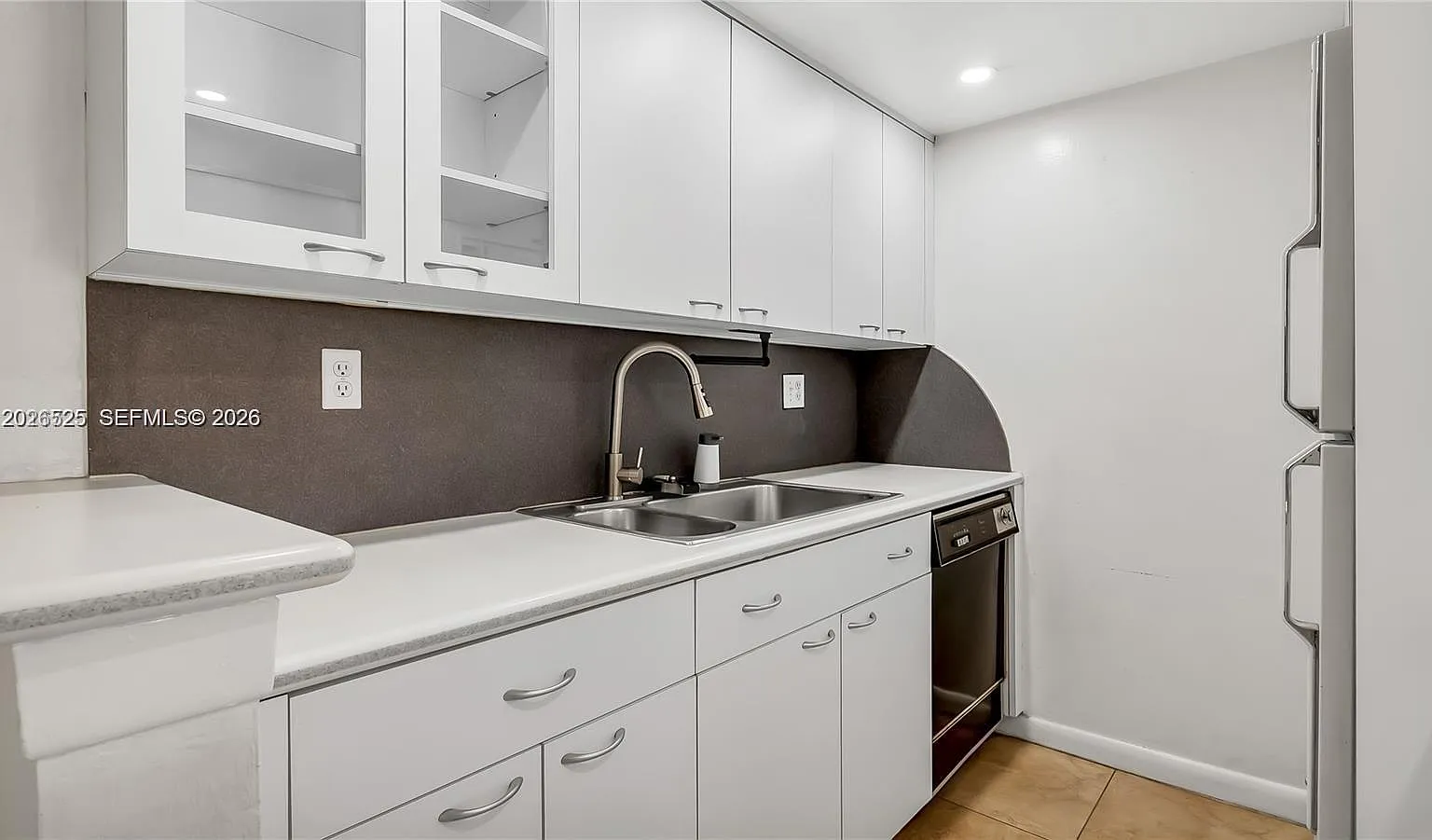 Cypress Village Condo — Photo 3