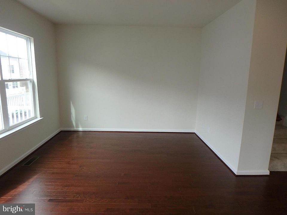 2nd image of 9041 Christopher Ln