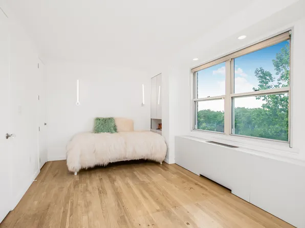 3777 Independence Avenue image 16 of 25