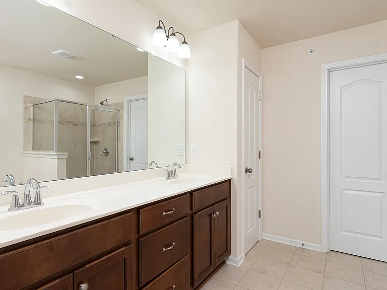 114B Clarendon St — Photo 19