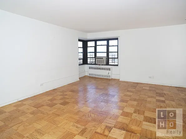 268 E Broadway image 1 of 11