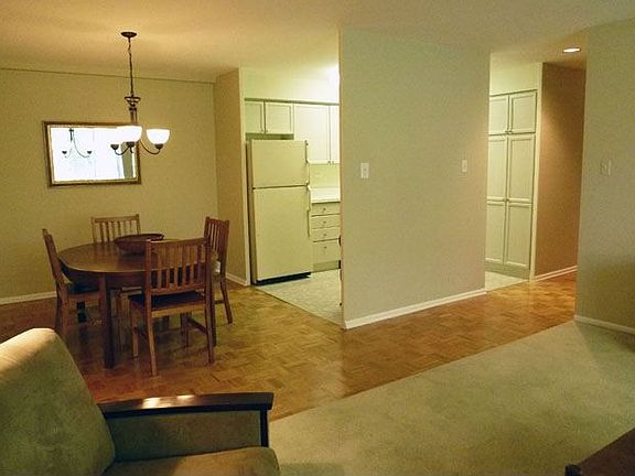 3rd image of 201 S Maple Ave APT 201