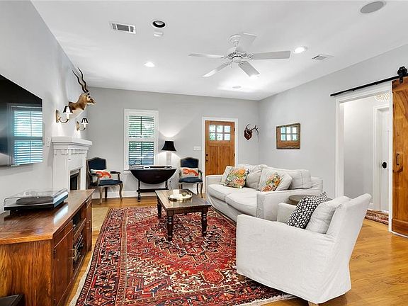 3rd image of 4512 Ramsey Ave