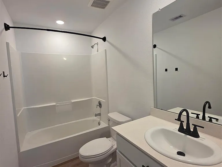 314 Riverwood Village Ln — Photo 21