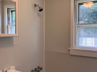 1307 Fisher St, Morehead City, NC 28557