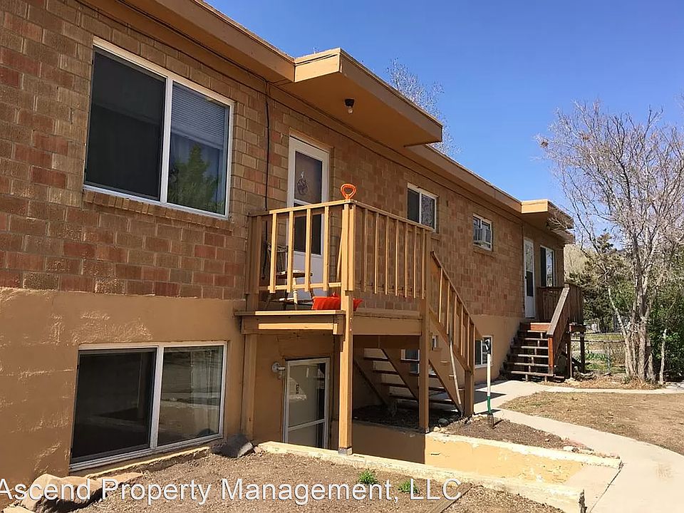 2nd image of 611 1st St #9058073