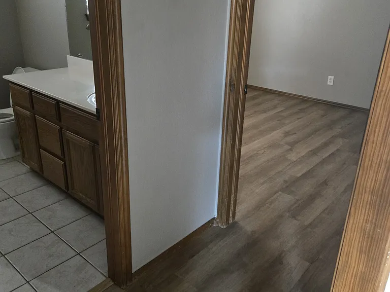 4813 Montclair Dr — Photo 9