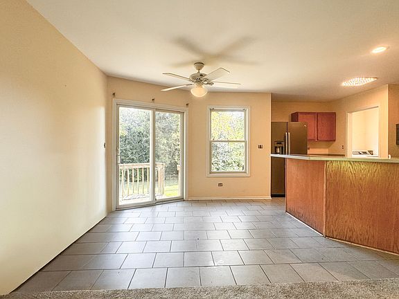 4th image of 36955 N Garrick Ave