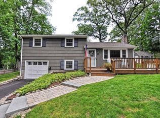 10 Winslow Rd, Natick, MA 01760