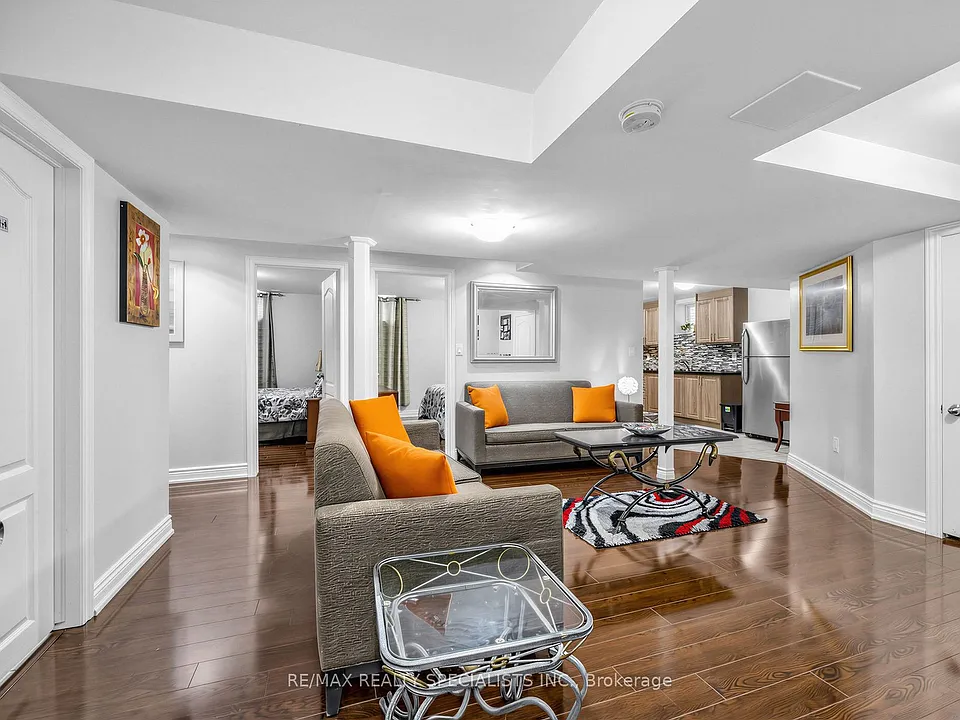 40 Victoriaville Rd #BASEMENT
