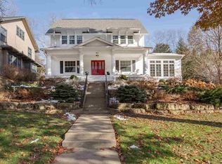 31 Glenwood Ave, Davenport, IA 52803