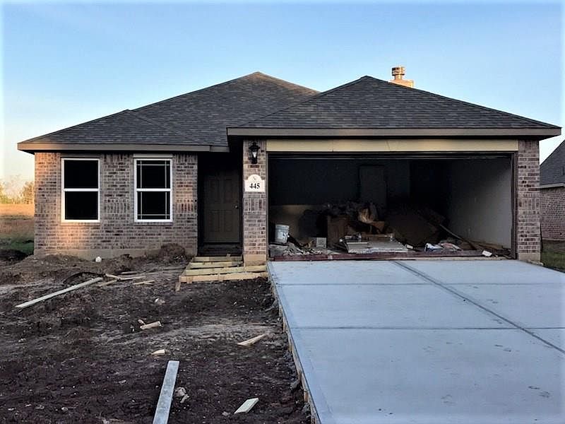 1st image of 445 Twin Lakes Blvd W