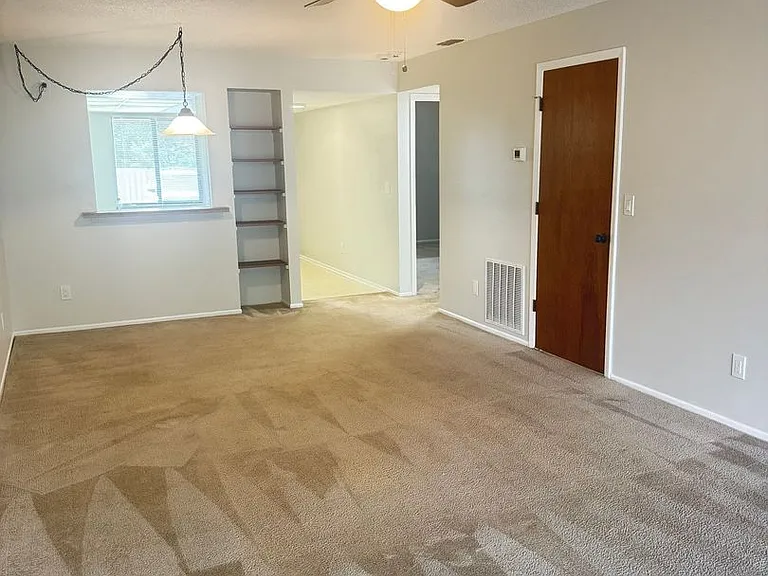 Whitfield Village Apartments — Photo 10
