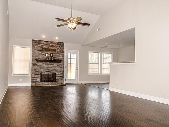 2nd image of 2220 Killington Dr