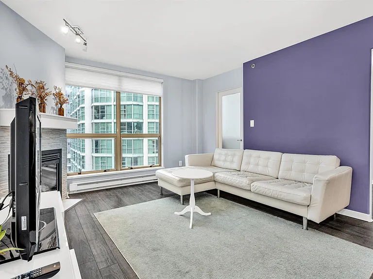 819 Hamilton St #1104 — Photo 6