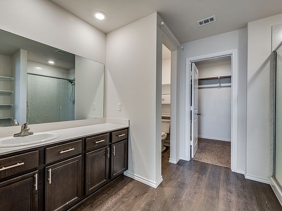 4th image of 13100 Hideaway Ln
