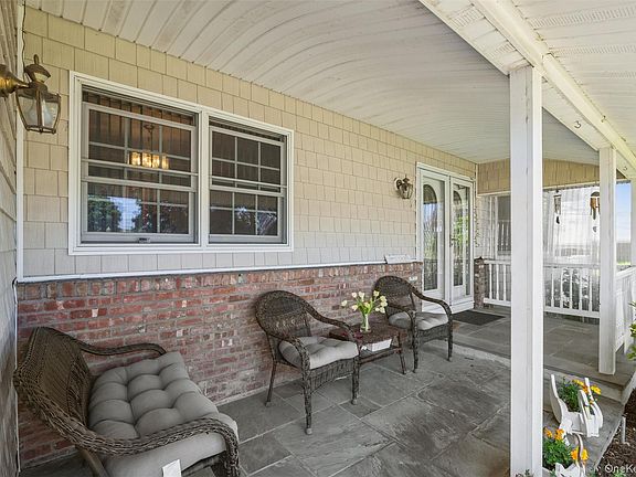 2nd image of 12 Swan Lane