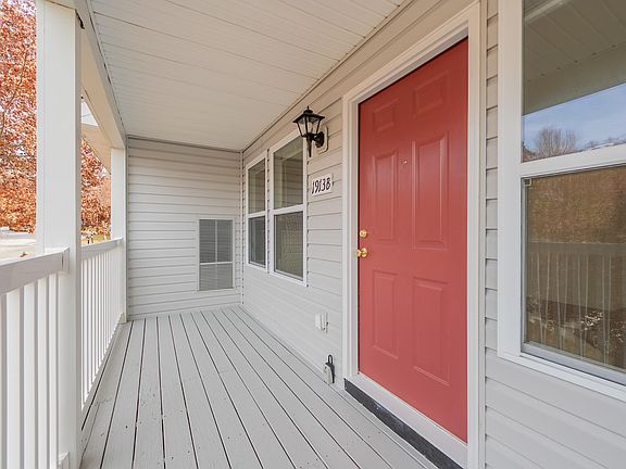5th image of 1913 Tabor Village Dr #B